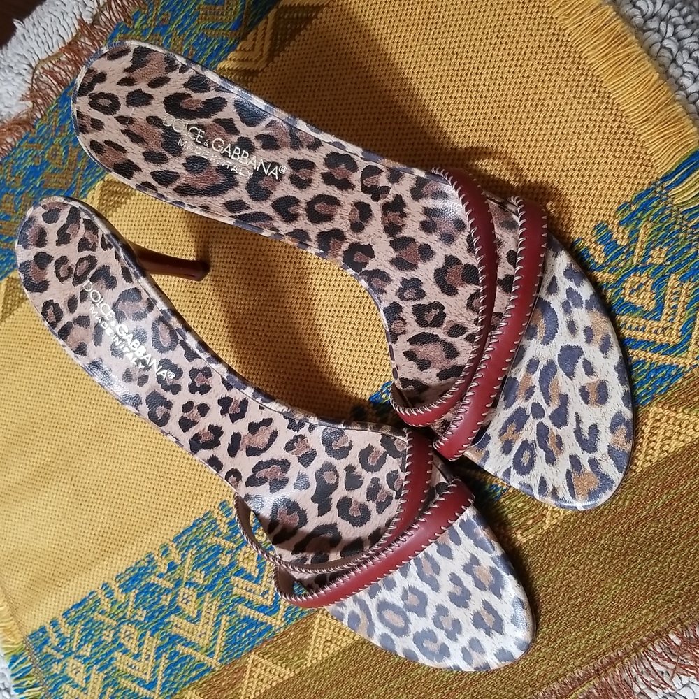 DOLCE GABBANA LEOPARD SIZE 10
